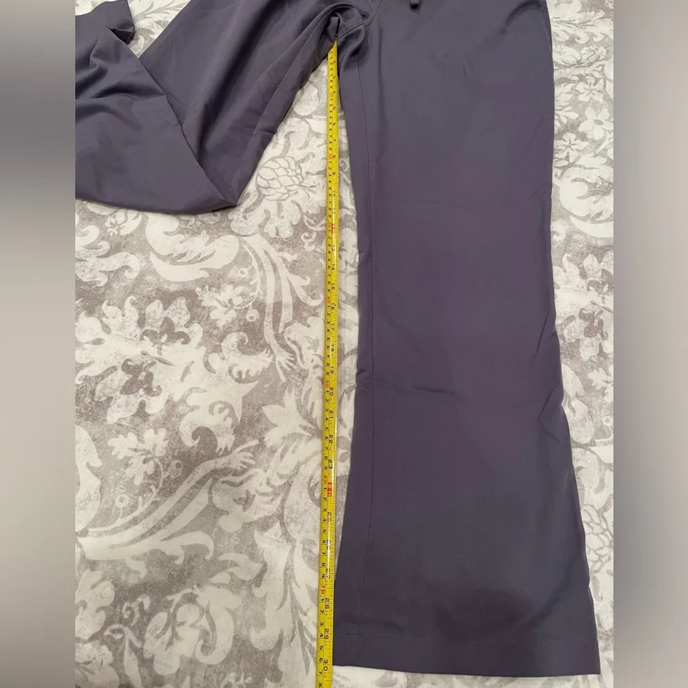 Women’s Grey’s Anatomy Scrub Set Size Medium Gray - Picture 5 of 9